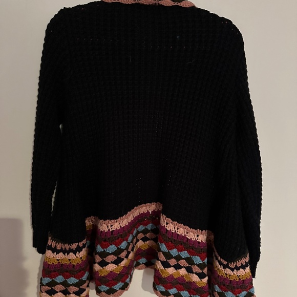 EUC Women’s Knit Crochet Cardigan M/L - Picture 2 of 2